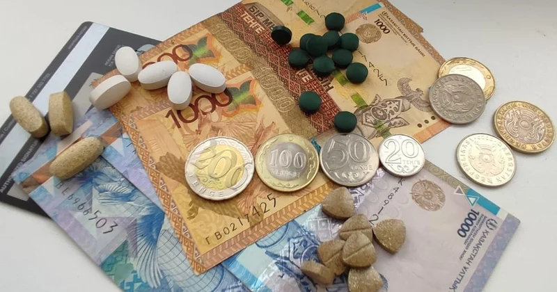 В Сети заговорили о массовом росте цен на лекарства: Минздрав выступил с заявлением