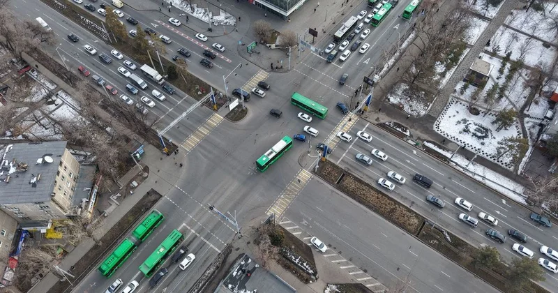 Владельцев бензиновых авто в Алматы штрафуют за нарушение эконорм