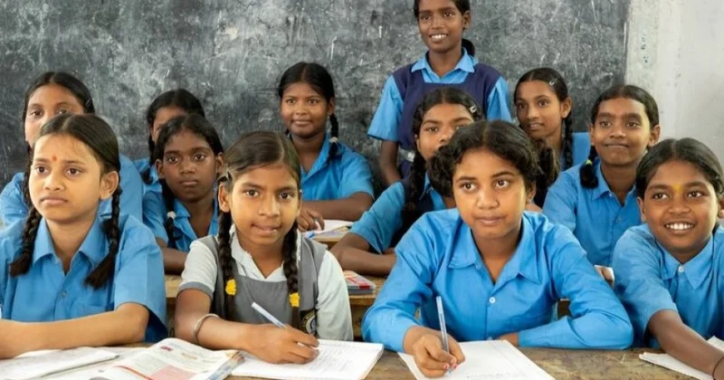 Әлемде мектепке бармайтын балалар саны көбейіп келеді