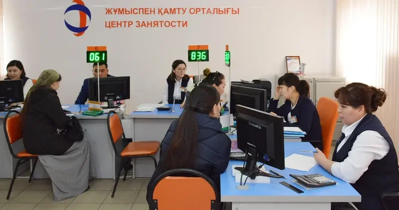 Қоныс аударушылар мен қандастарды жаңа тұрғылықты жерде ресми жұмысқа орналасуға міндеттеу жоспарлануда
