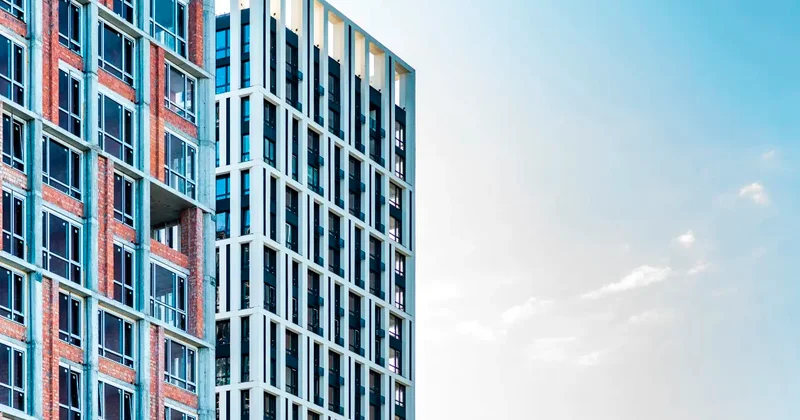 Кратно повышает риски аварий и ЧС . Усилить ответственность за самозахват подвалов призвал сенатор