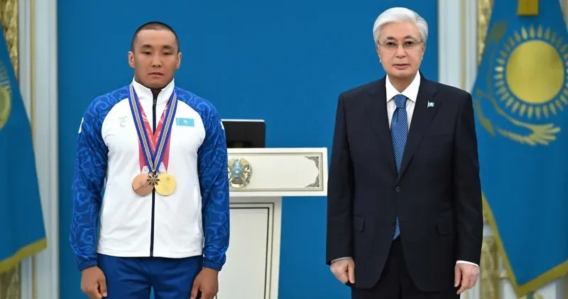 Мемлекет басшысы Ербол Хамитовты III дәрежелі Барыс орденімен марапаттады