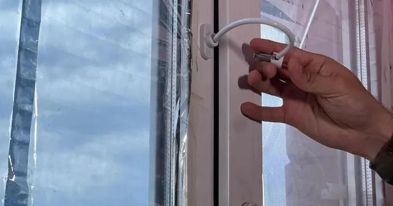 Предупреждение выпадения детей из окон: спасатели обратились к астанчанам