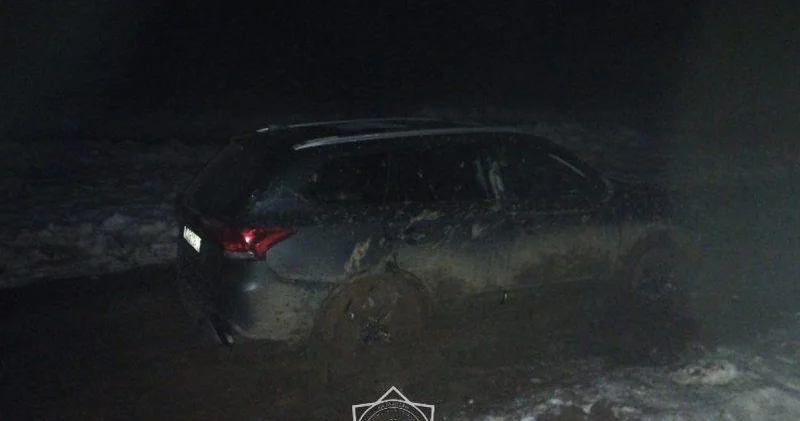 Ақмола облысында құтқарушылар қиын жағдайға тап болған жолаушыларды құтқарды