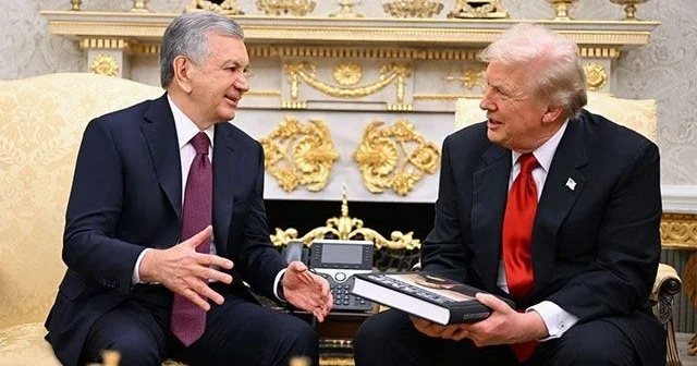 АҚШ президенті Шавкат Мирзиёевті G20 саммитіне қатысуға шақырды