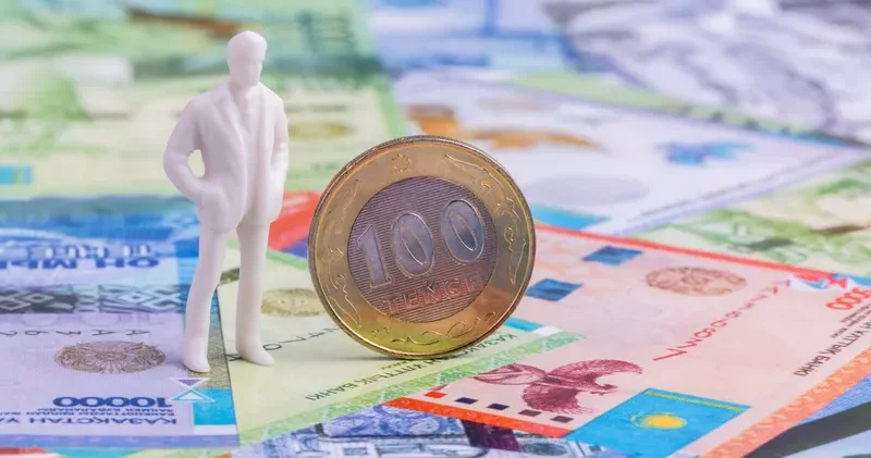 Зейнетақы жинақтарының бір бөлігін шешіп алу: Министр ең төменгі жеткіліктілік шектерін арттыруды ұсынуда