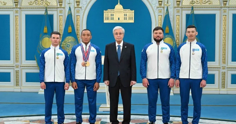 Президент Ербол Хамитов пен оның жаттықтырушыларына ордендер табыстады