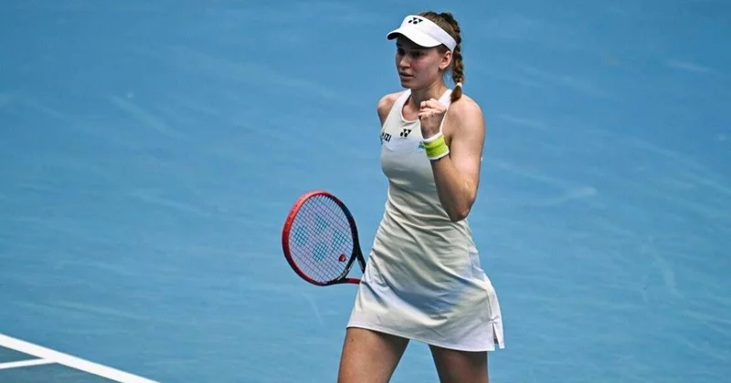 Теннисистка Рыбакина пробилась в полуфинал тысячника в США