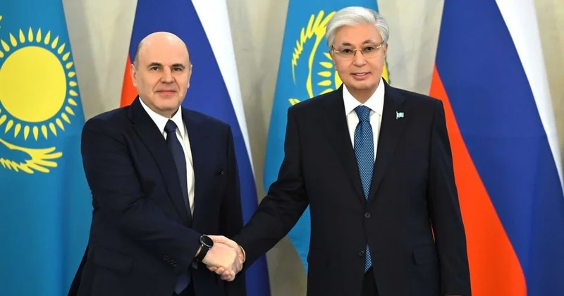 Токаев обсудил предстоящий визит Путина с российским премьером