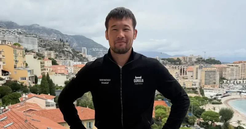 После развода травмы и пауза: тренер рассказал о проблемах Шавката Рахмонова