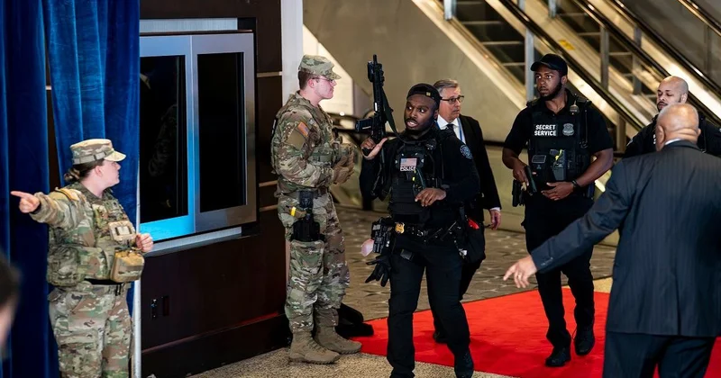 Генпрокурор США: Трамп мог быть одной из целей мужчины, открывшего стрельбу на ужине в Вашингтоне. Главное к этому моменту