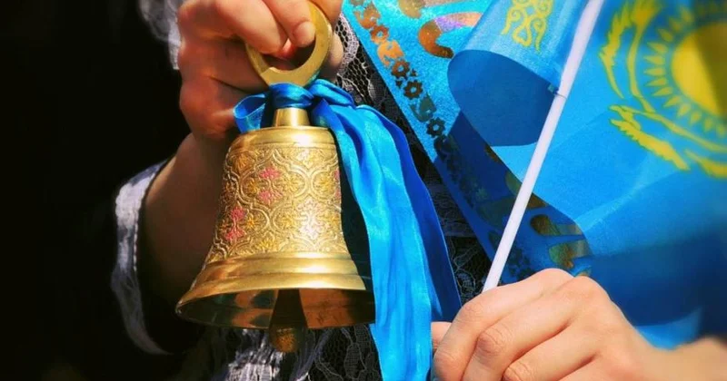 Атырауда бір ауданннан 85 егіз түлек мектеп бітірді