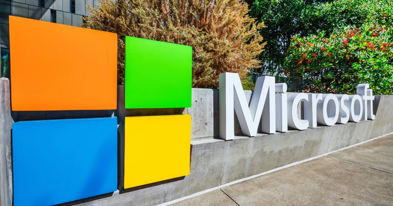 Microsoft Apple мен Sony ден кейін құрылғылардың бағасын көтереді
