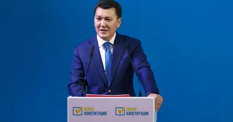 Ерлан Қарин: Конституцияның преамбуласы мен негізгі баптары Президенттің тұжырымдамалық тезистері негізінде әзірленді