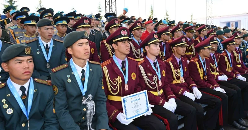 Президент отметил вклад движения Жас сарбаз в патриотическое воспитание молодежи