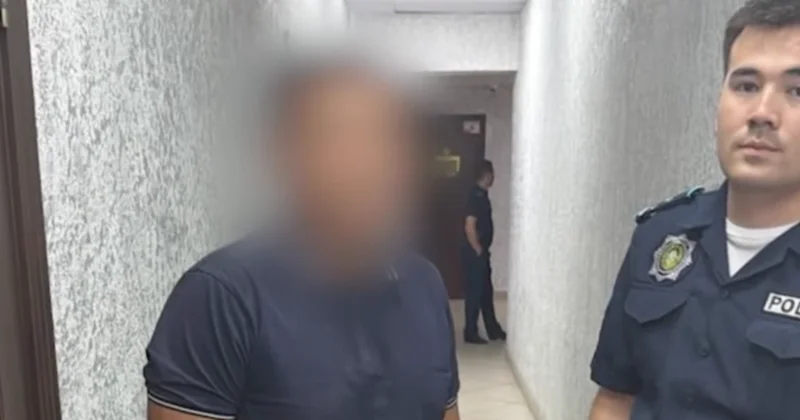 Не понимала, что делать : на приставания в метро пожаловалась алматинка