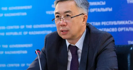 Дешево и сердито: Жумангарин раскритиковал казахстанские СМИ и объявил о сокращении пособий