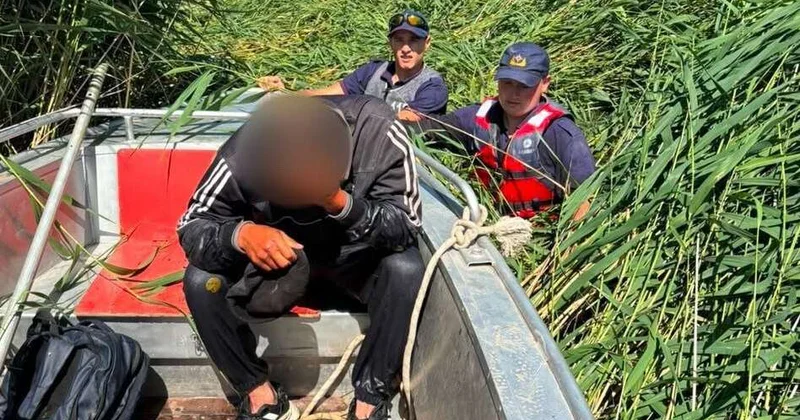 В Акмолинской области спасли мужчину, застрявшего в камышах