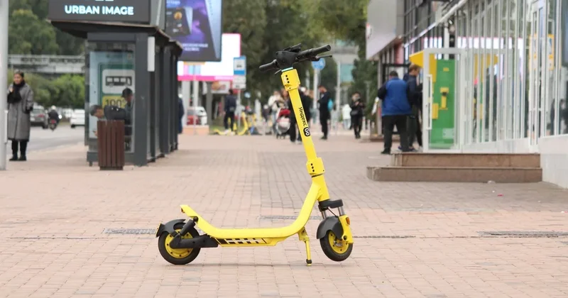 Электросамокатам закрыли тротуары как будут отслеживать нарушителей, рассказали в полиции