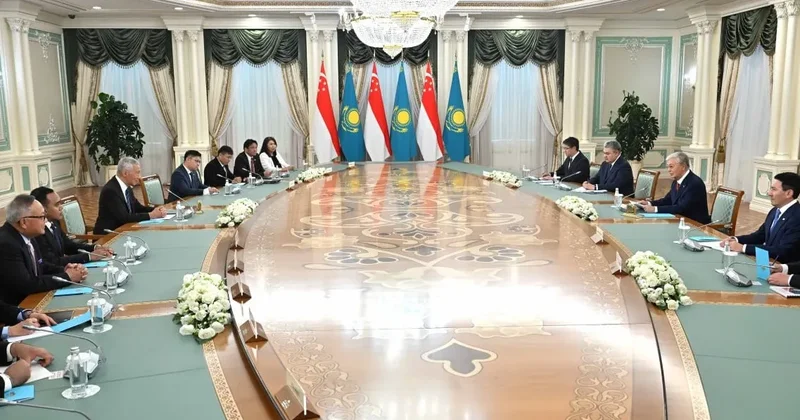 Тоқаев Сингапурға ЖИ және цифрландыру саласындағы ынтымақтастықты кеңейтуді ұсынды