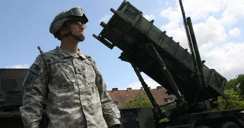 АҚШ Украинаға арналған әскери көмек пакетіне Patriot зымырандарын қоспады БАҚ