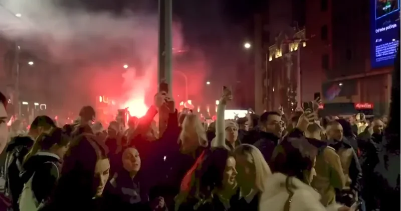 Партия Вучича проиграла на выборах в Сербии, его оппоненты устроили празднование