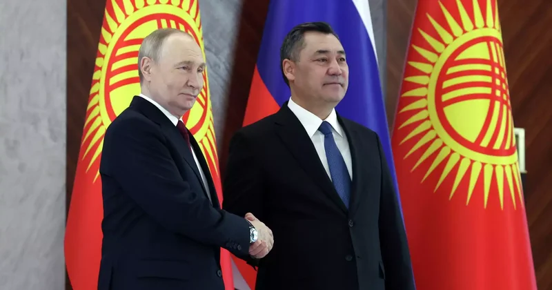 Қырғызстанға мемлекеттік сапар: Владимир Путин Садыр Жапаровпен келіссөз жүргізді