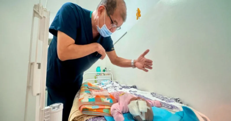 Түркістандық дәрігерлер миына қан құйылған 3 айлық сәбиді аман алып қалды