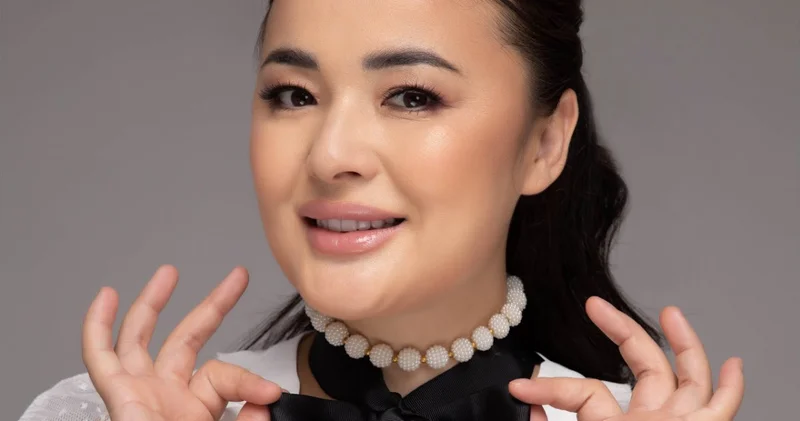 Тұрсынбек Қабатов оның күйеуіне жұмыс берді : Мөлдір Мұқанова киносын сынаған әншіге жауап берді