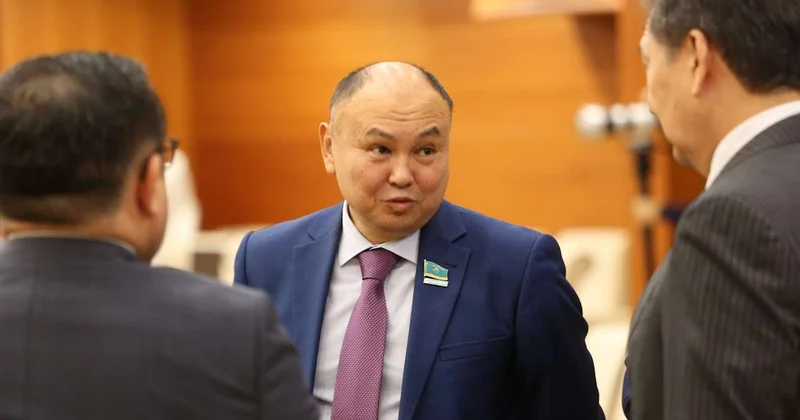 Расходуются огромные средства: мажилисмены о выборах районных акимов в Казахстане