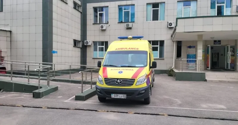 Закон об ужесточении наказания за нападения на медиков в Казахстане: водители поликлиник не получат защиту