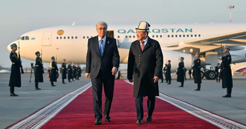 Тоқаев Бішкекке ұшып барды