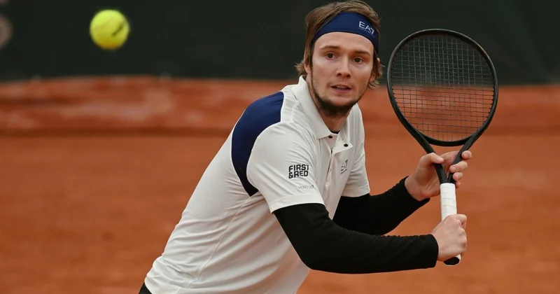 Александр Бублик вошел в топ 5 по эйсам рейтинга ATP