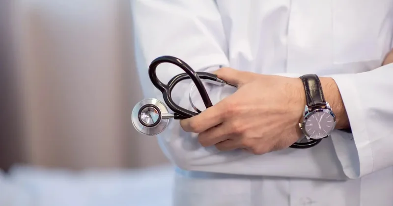 В каких регионах Казахстана врачи получают наибольшие выплаты за работу в сёлах