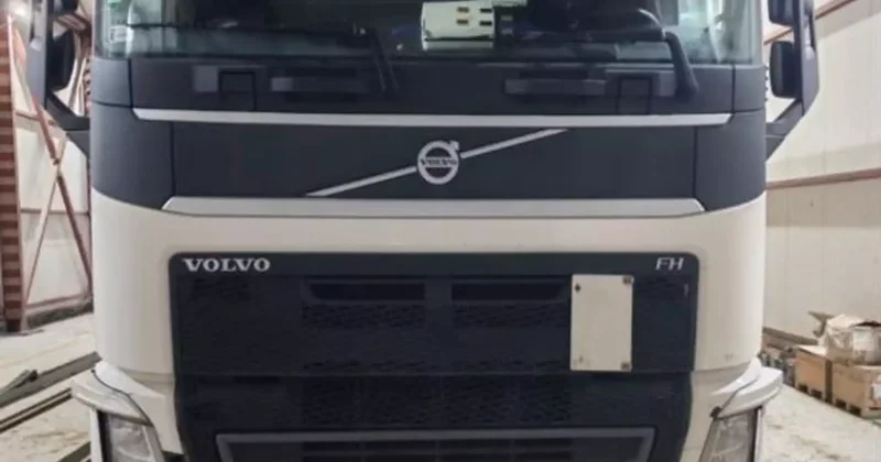 Шекарада жүк көлігіне жасырынған заңсыз мигранттар ұсталды