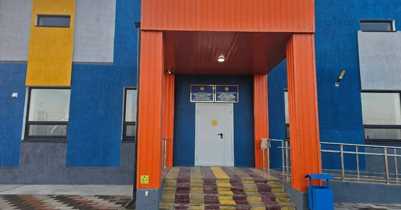 Анализ жаңа жерде, дәрігер ескі ғимаратта : Есбол тұрғындары әуре сарсаңға түсті​