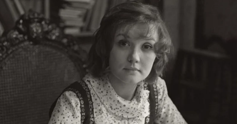 Дочь Веры Алентовой высказалась о смерти матери и показала трогательные фото родителей