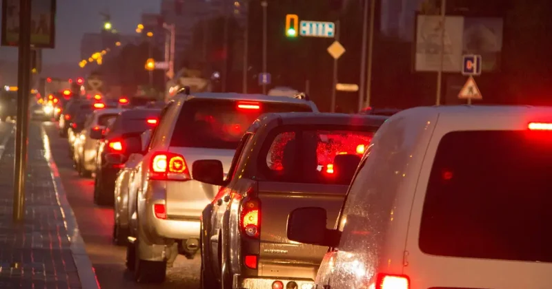 "Прошу не ожидать сразу быстрых мер". Когда улучшится ситуация с пробками в Астане