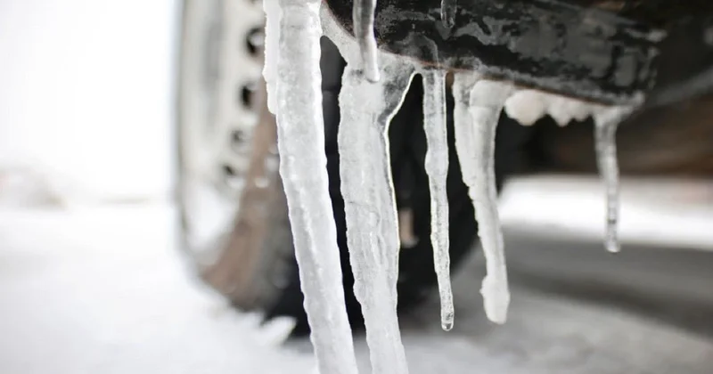 Четверо мужчин на грузовике потерялись около месторождения в Карагандинской области