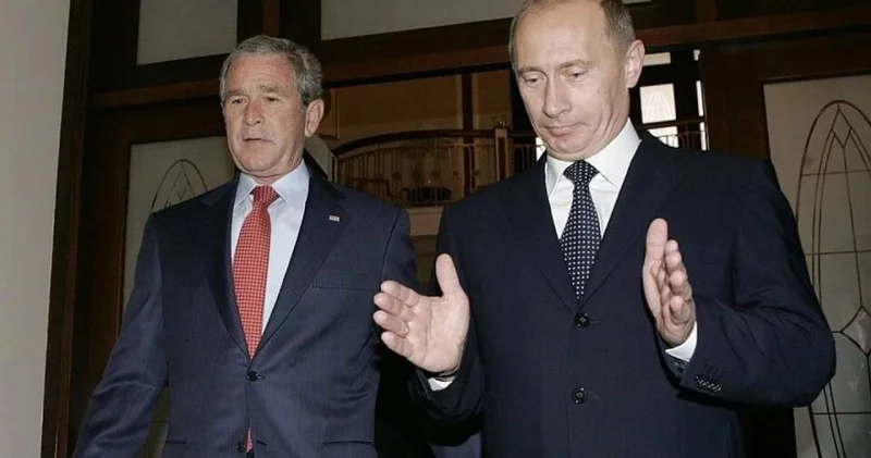 Ресей Қазақстанды беріп қойды : АҚШ та Путин мен Буштың құпия әңгімесі жарияланды