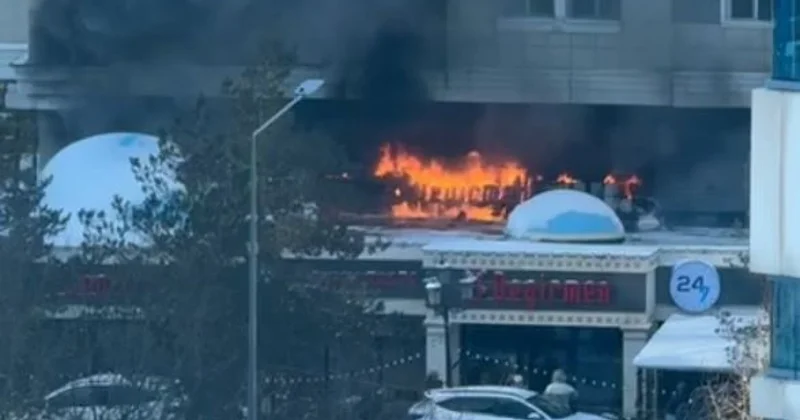 Кровля ресторана Degirmen горит в Астане