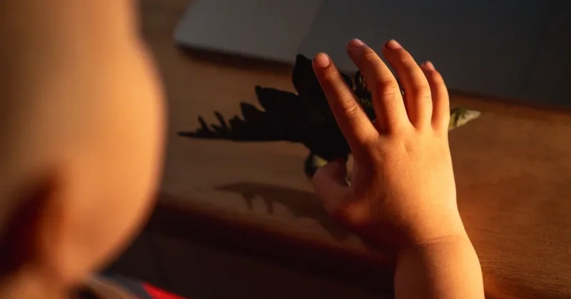 Привязала и избила ребенка: мать из Жаркента проверяют психиатры