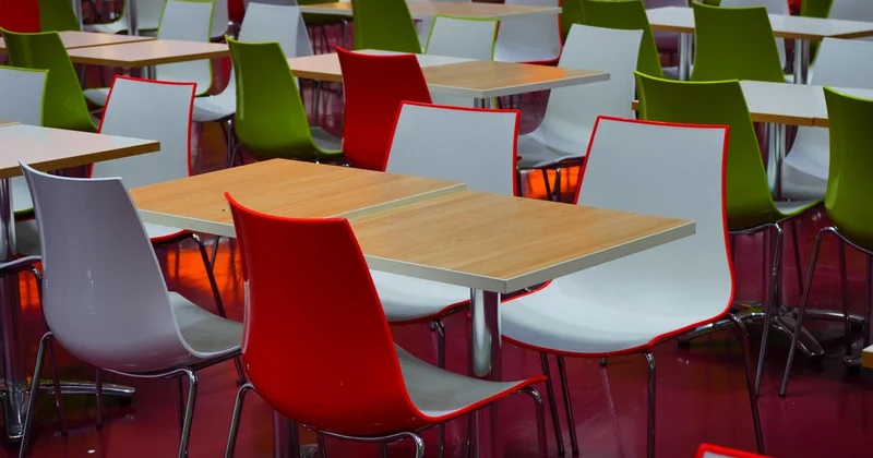 Дети питались в школьных столовых без санитарного заключения в Туркестане