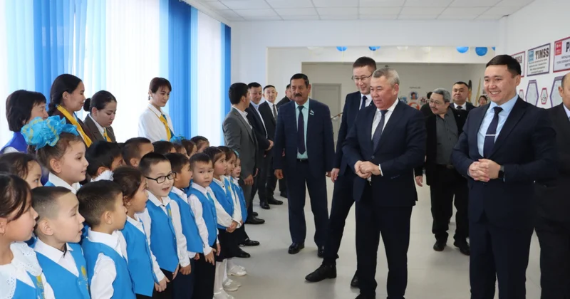 Ғимарат су жаңа кейіпке енді