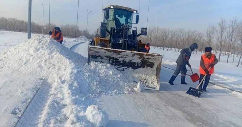 Елордада қар күреу жұмысына мыңнан астам арнайы техника жұмылдырылды