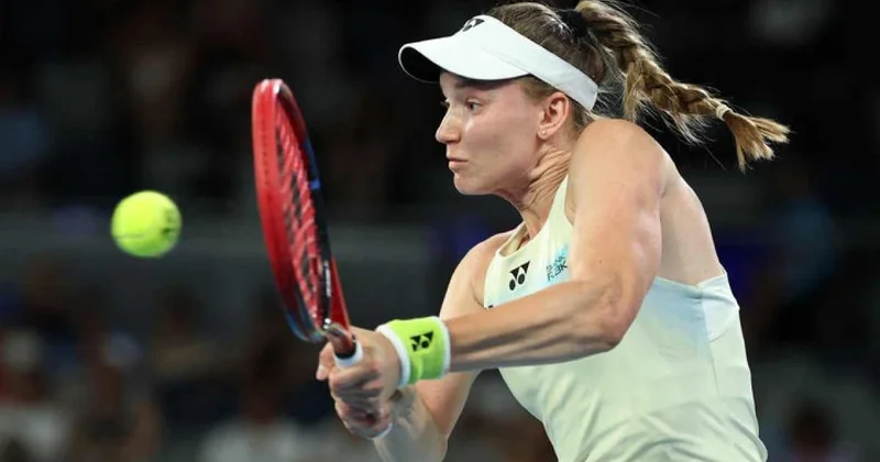 Рыбакина Швентек: кто победит в четвертьфинале Australian Open