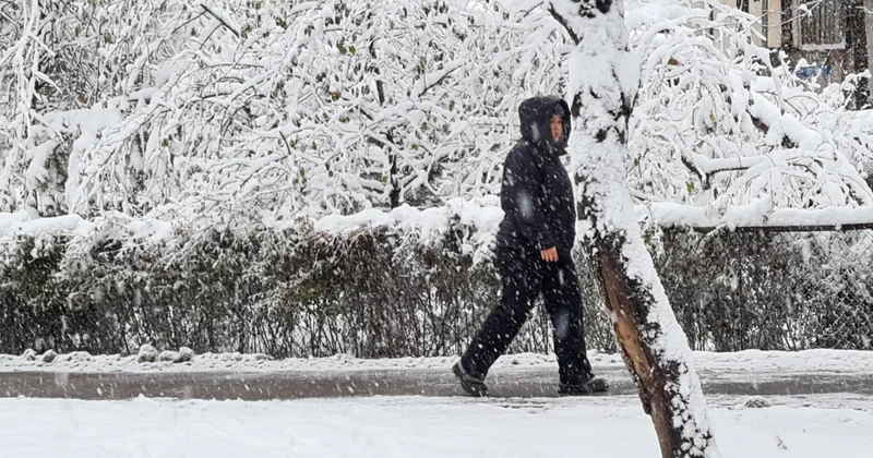 Қазақстанның 13 өңірінде ауа райы бұзылып, тұрғындарға ескерту жасалды