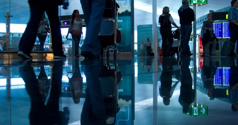 Отмена рейса за сутки до вылета: суд встал на сторону карагандинца