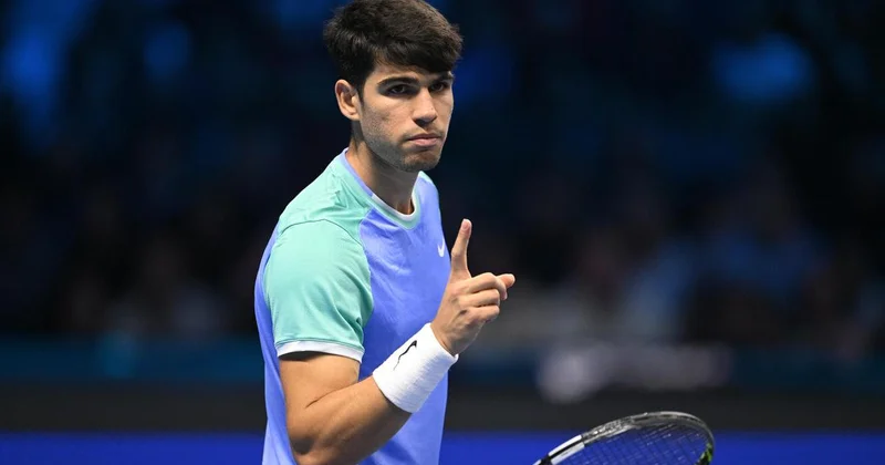 Алькарас впервые вышел в полуфинал Australian Open, где сыграет со Зверевым