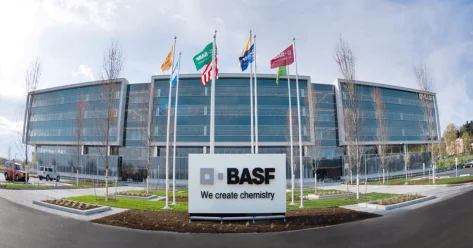 Компания BASF уволила пять тысяч сотрудников